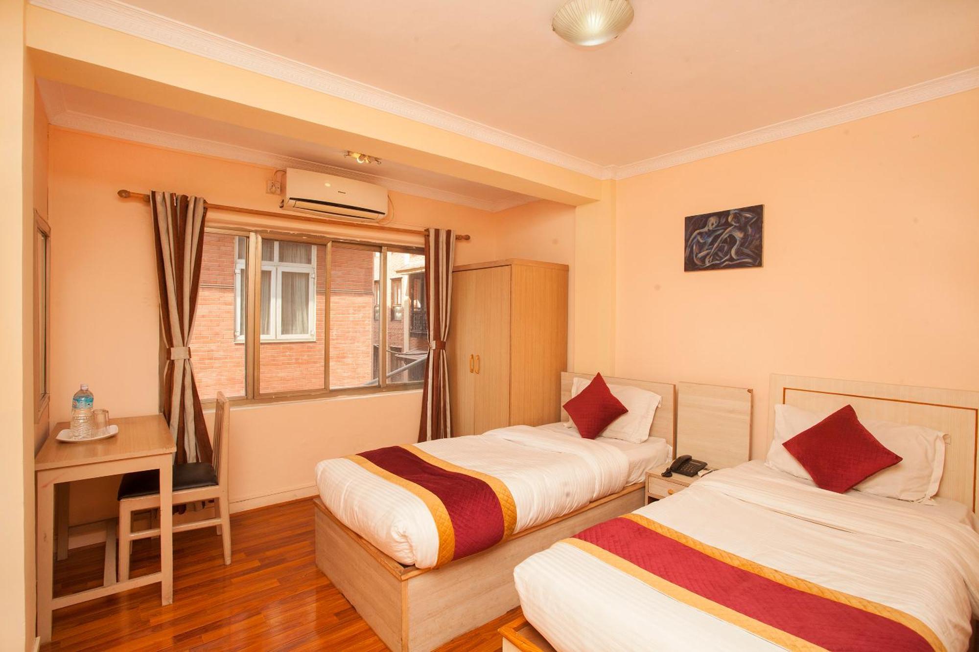Hotel Mountain Gateway Katmandou Extérieur photo