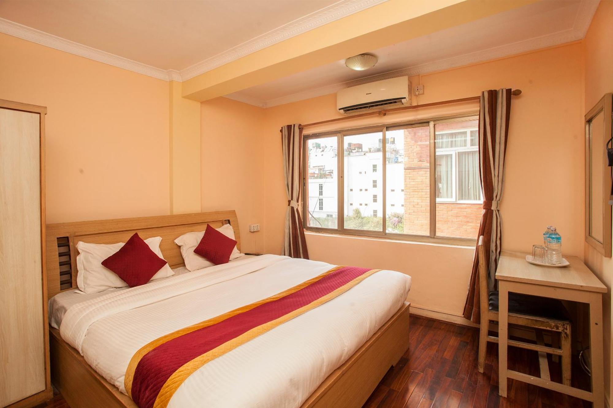 Hotel Mountain Gateway Katmandou Extérieur photo