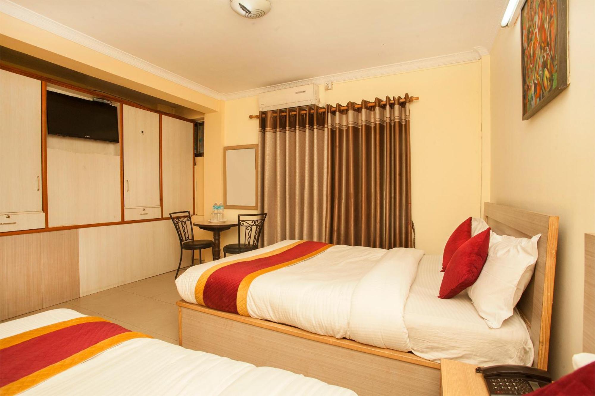 Hotel Mountain Gateway Katmandou Extérieur photo