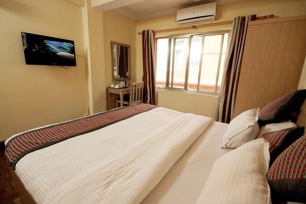 Hotel Mountain Gateway Katmandou Extérieur photo